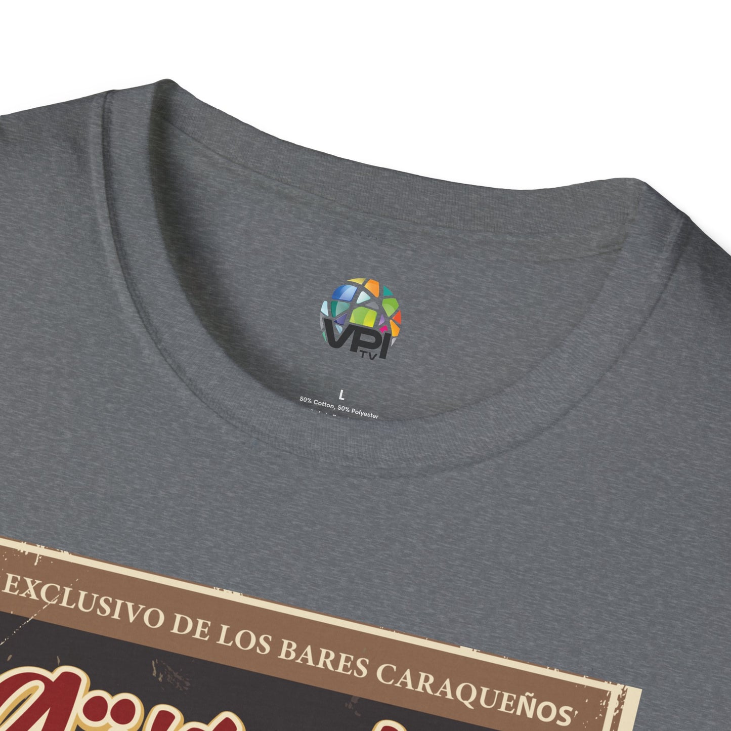 GÜISQUI CON SODA - Camiseta Vintage Unisex Softstyle – Un Clásico de los Bares Caraqueños