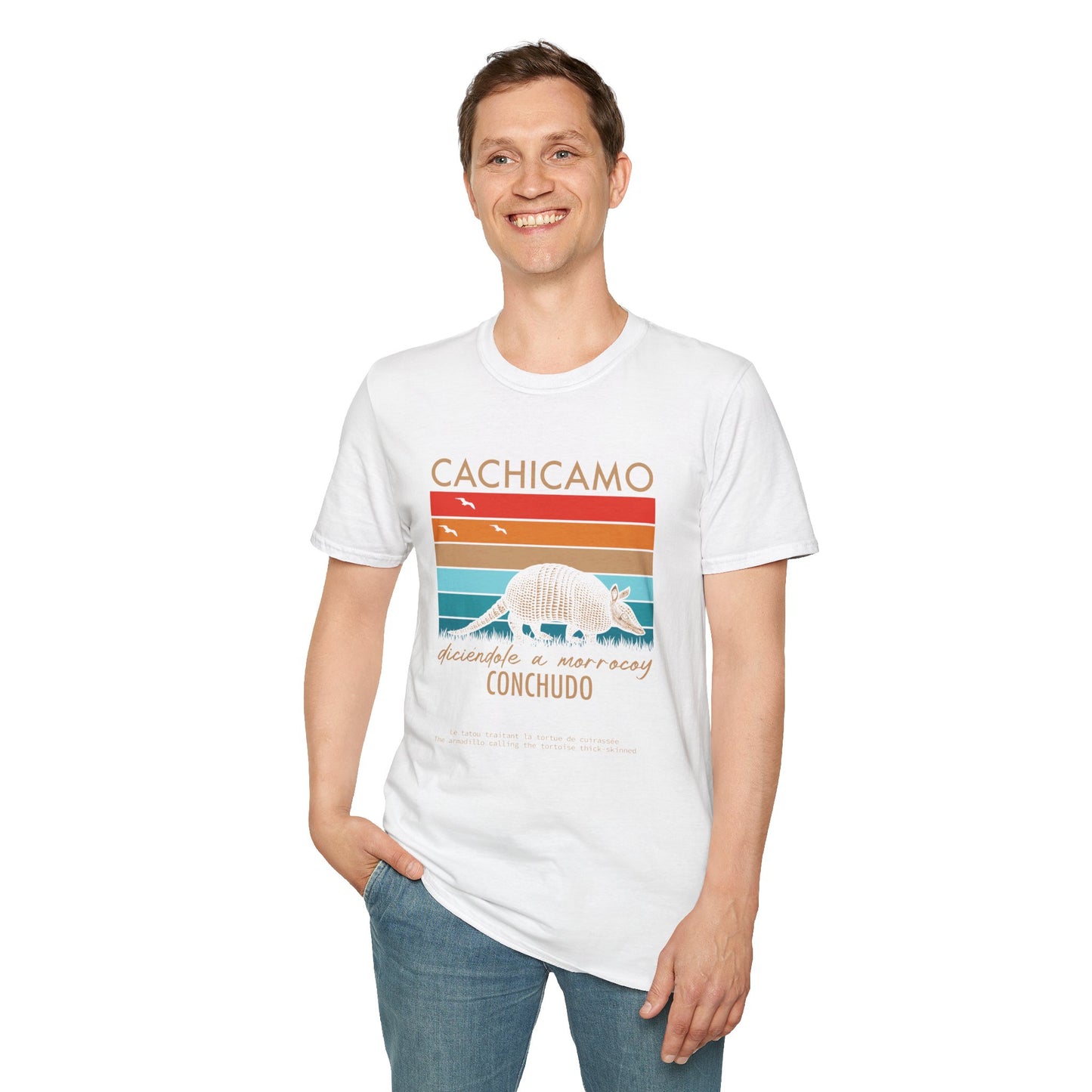 CACHICAMO DICIÉNDOLE A MORROCOY 🐢 CONCHUDO - Camiseta Vintage Unisex Softstyle