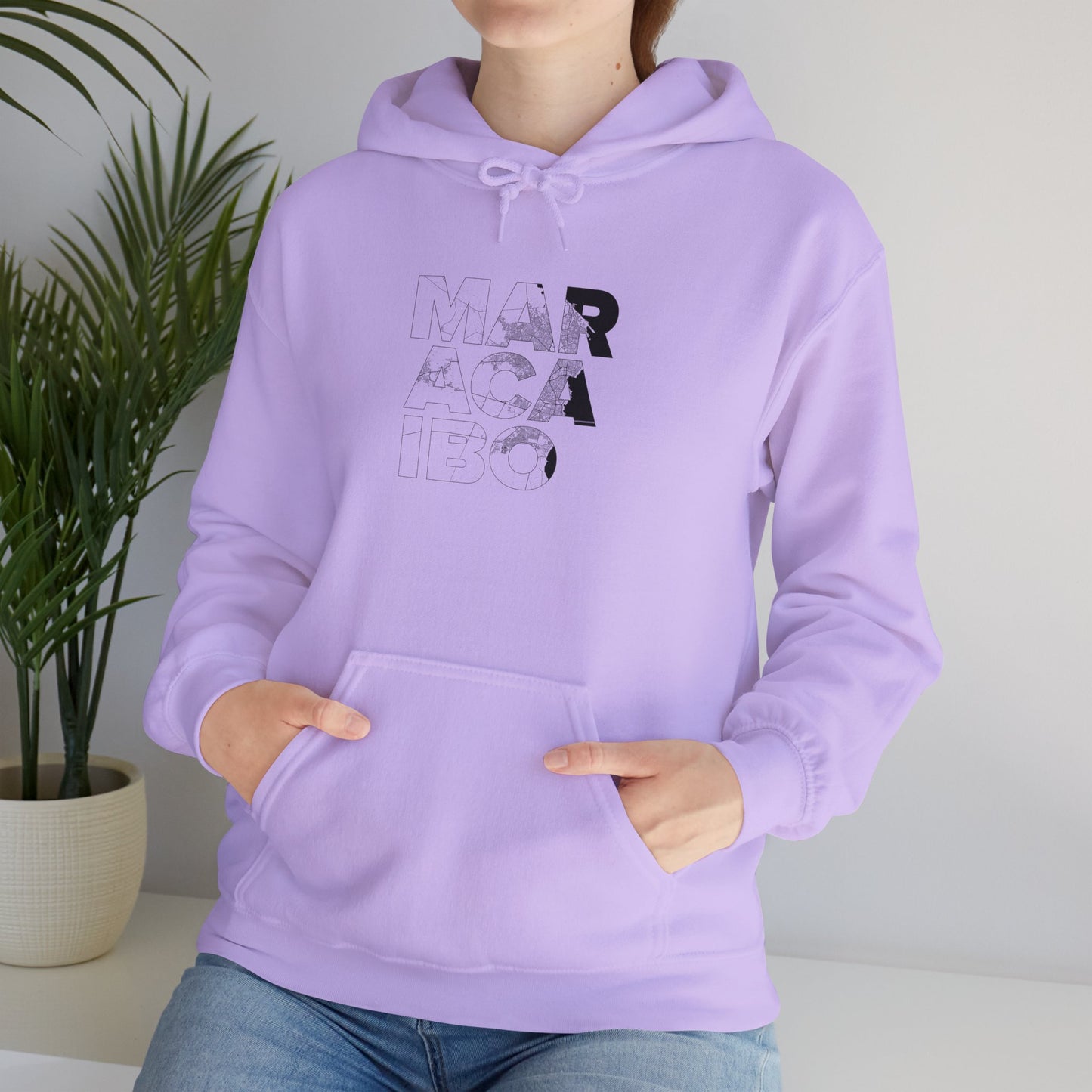 MARACAIBO TYPO Heavy Blend™ - Sudadera con Capucha - Diseño Gráfico Minimalista