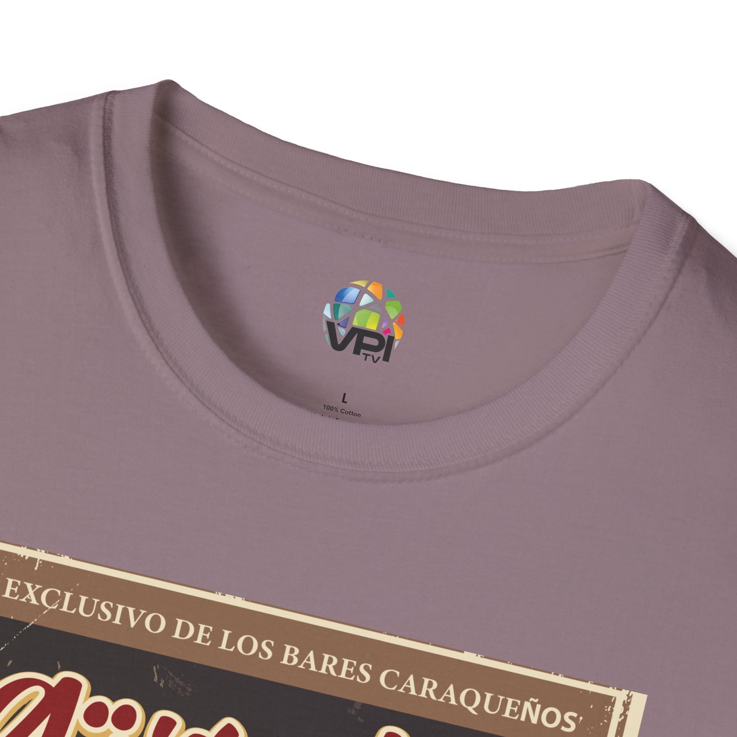 GÜISQUI CON SODA - Camiseta Vintage Unisex Softstyle – Un Clásico de los Bares Caraqueños