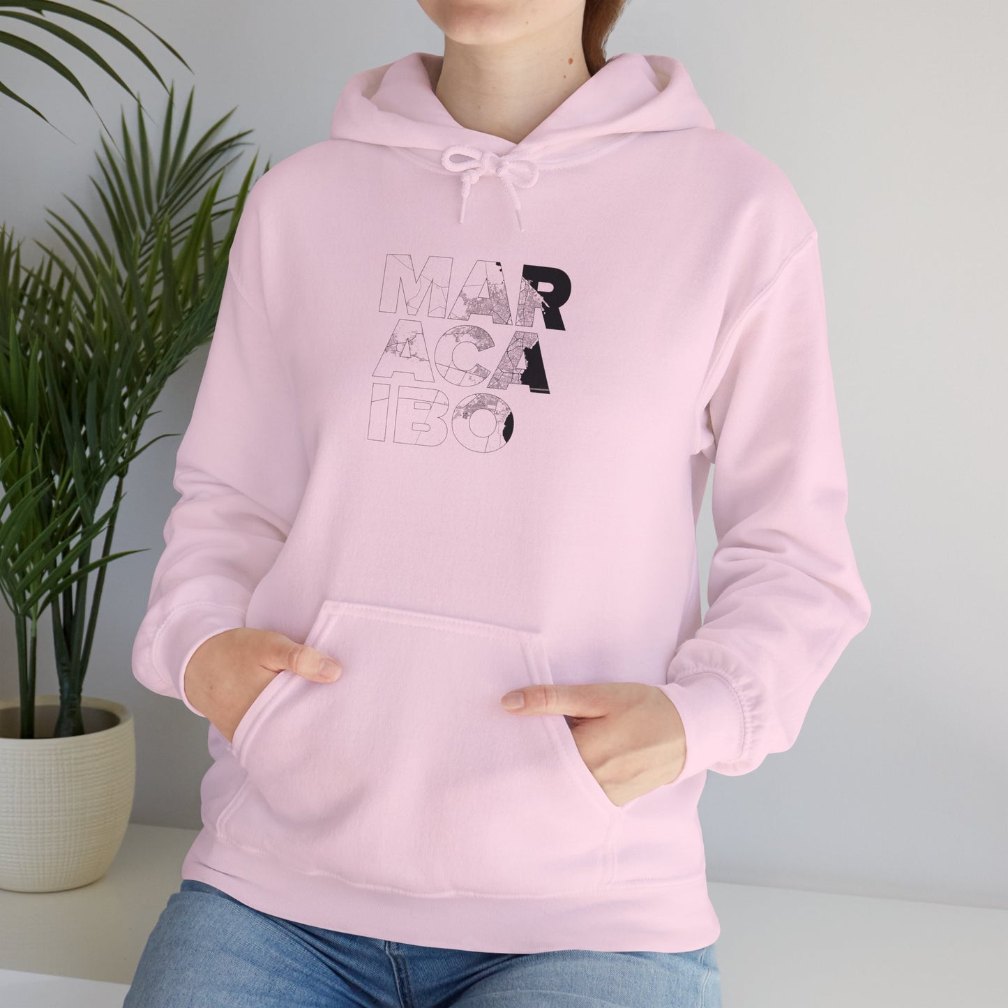 MARACAIBO TYPO Heavy Blend™ - Sudadera con Capucha - Diseño Gráfico Minimalista