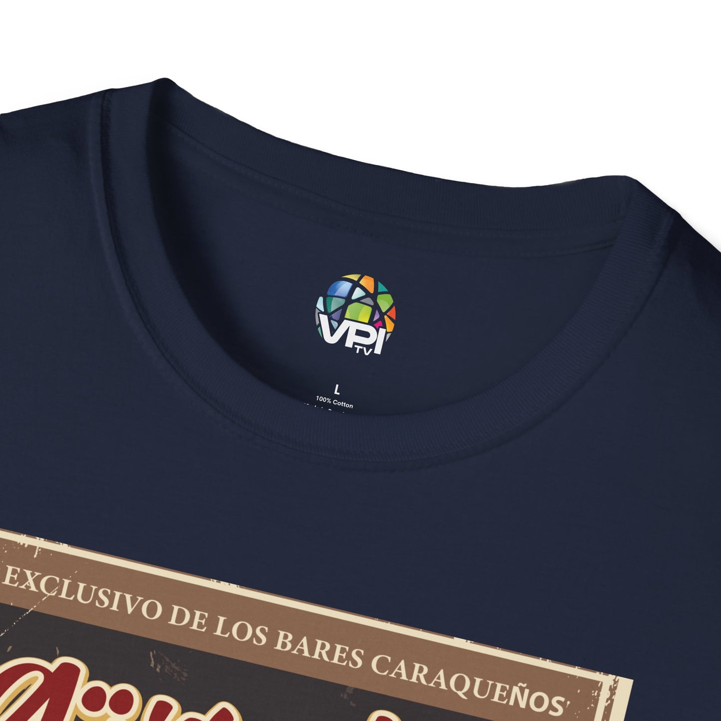 GÜISQUI CON SODA - Camiseta Vintage Unisex Softstyle – Un Clásico de los Bares Caraqueños