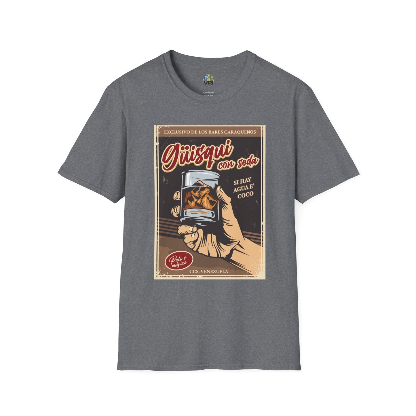 GÜISQUI CON SODA - Camiseta Vintage Unisex Softstyle – Un Clásico de los Bares Caraqueños