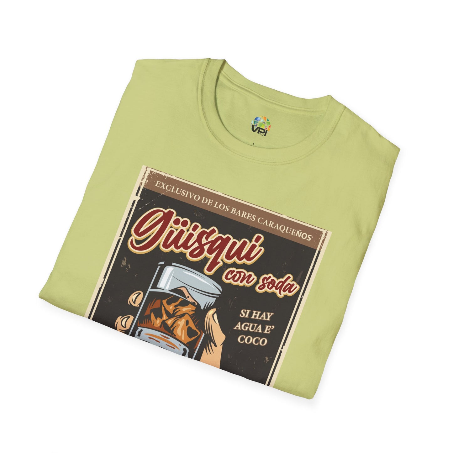 GÜISQUI CON SODA - Camiseta Vintage Unisex Softstyle – Un Clásico de los Bares Caraqueños