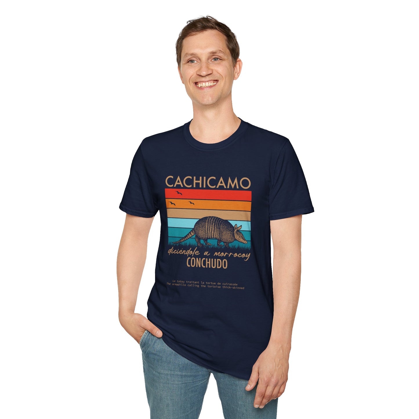 CACHICAMO DICIÉNDOLE A MORROCOY 🐢 CONCHUDO - Camiseta Vintage Unisex Softstyle