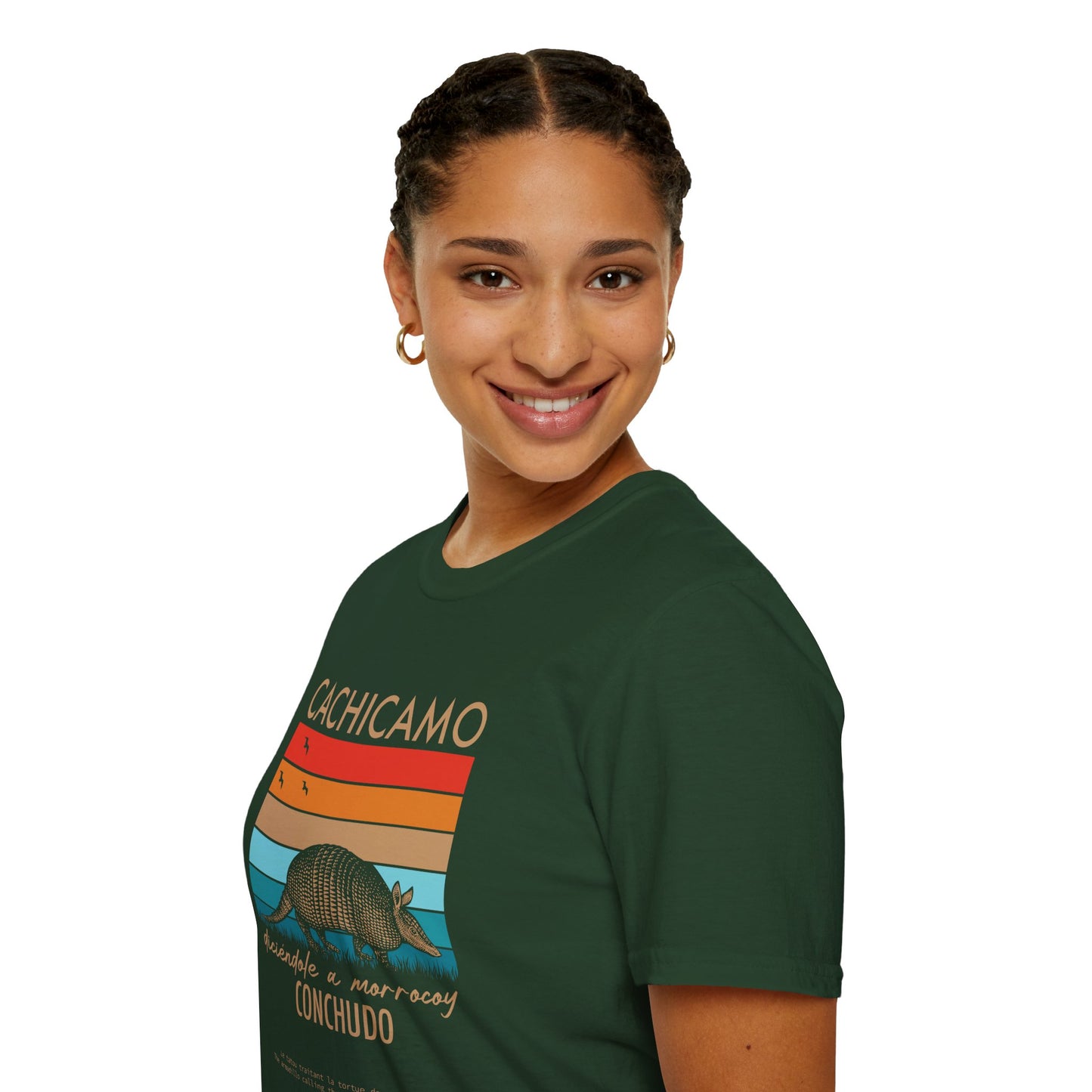 CACHICAMO DICIÉNDOLE A MORROCOY 🐢 CONCHUDO - Camiseta Vintage Unisex Softstyle