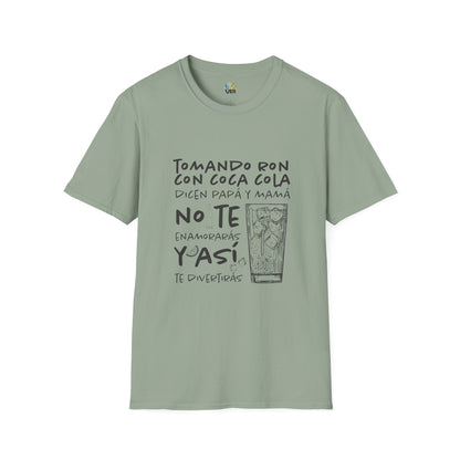 Camiseta Unisex Softstyle "Tomando Ron con Coca Cola" – Humor y Estilo Venezolano