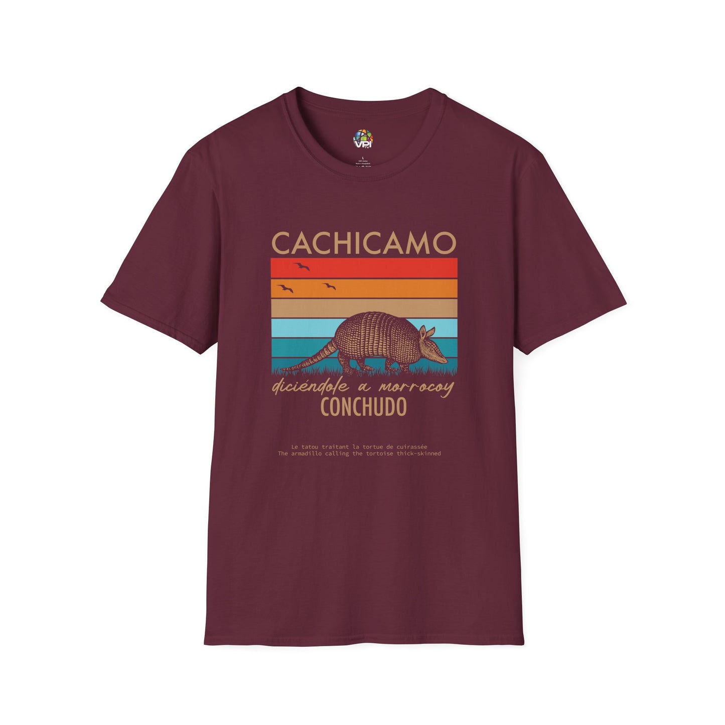 Camiseta Gráfica Unisex Softstyle – Diseño Vintage "Cachicamo Diciéndole a Morrocoy" 🐢