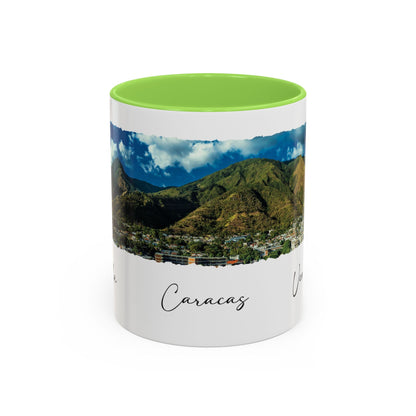 Taza con Paisaje Vibrante de Caracas – Disponibles en 11 oz y 15 oz