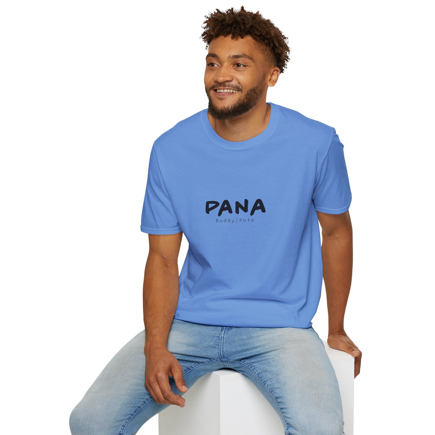 Camiseta Unisex Softstyle "PANA Buddy Tote" – Comodidad y Estilo para el Día a Día