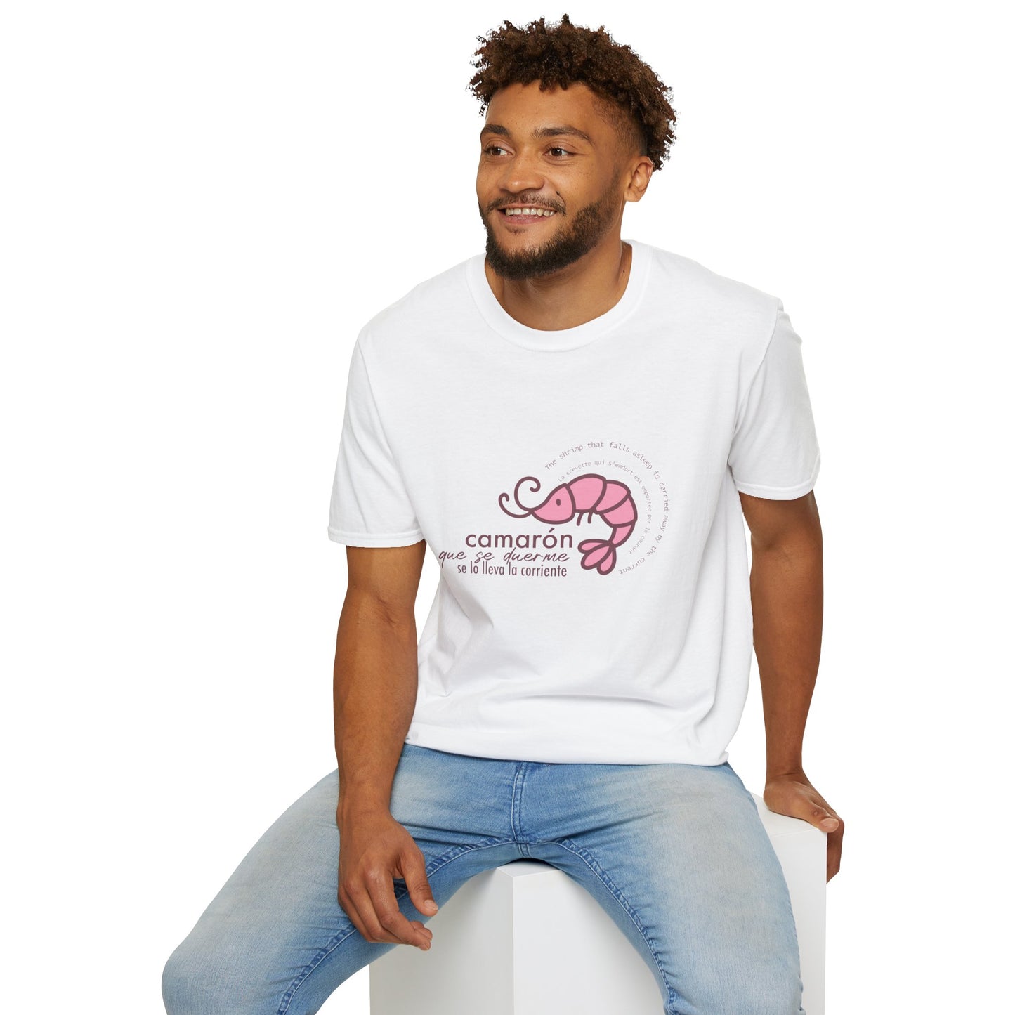 Camiseta Unisex Softstyle con Frase Divertida "Camarón que se duerme"