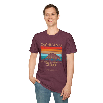 Camiseta Gráfica Unisex Softstyle – Diseño Vintage "Cachicamo Diciéndole a Morrocoy" 🐢