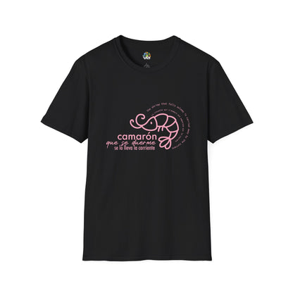 Camiseta Unisex Softstyle con Frase Divertida "Camarón que se duerme"