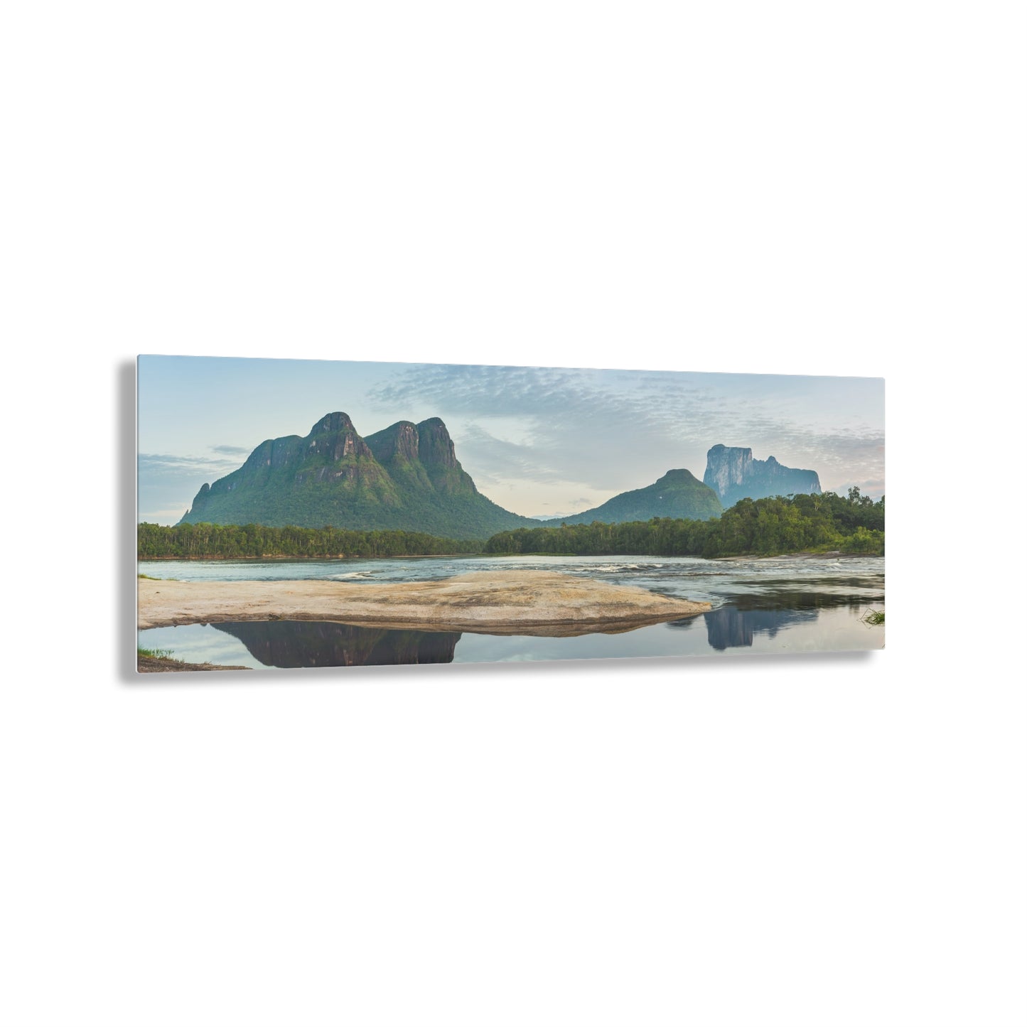 Vista panorámica de los montes Uripica y Autana en Venezuela en Acrylic Print